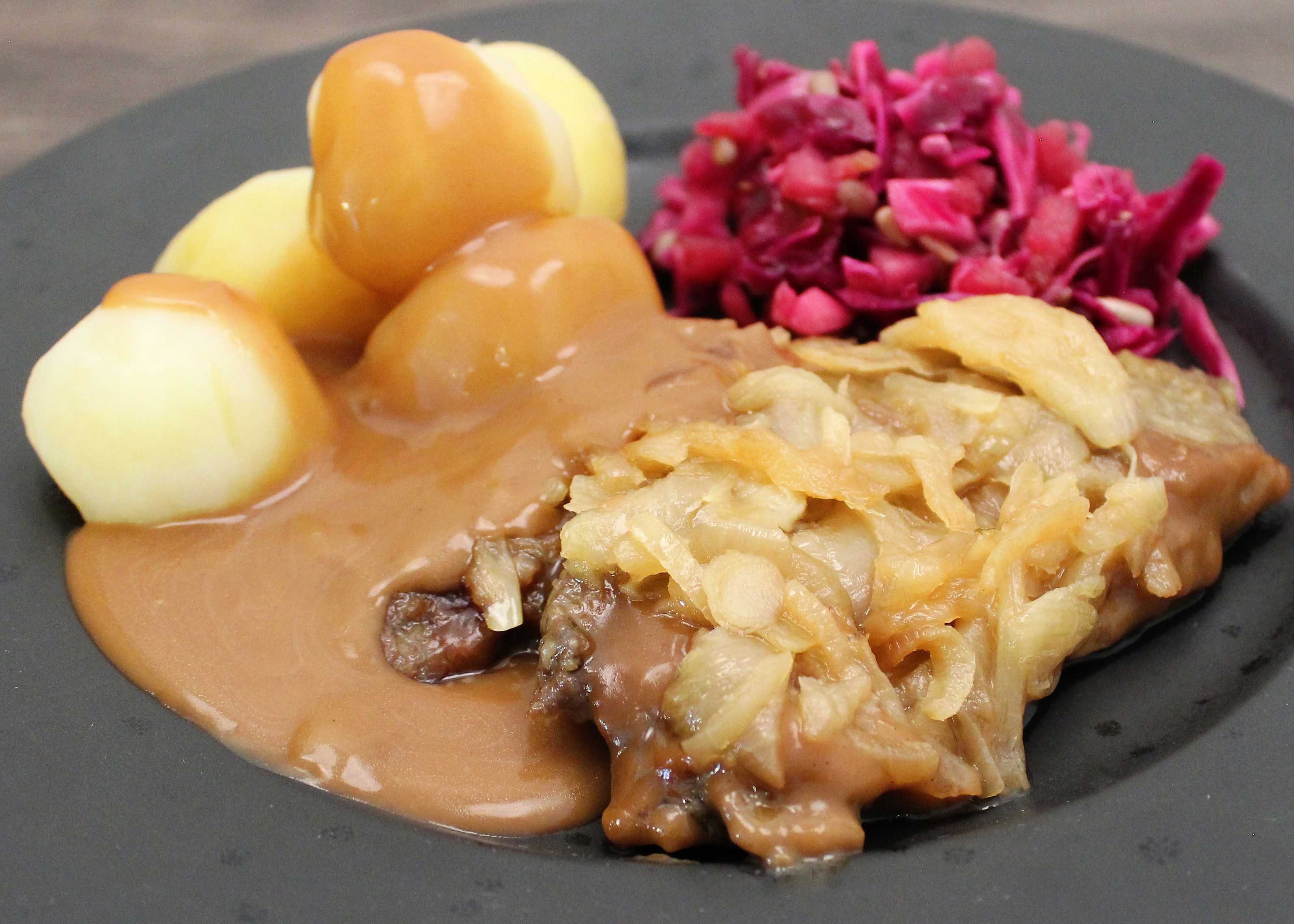 Stegt lever på tallerken